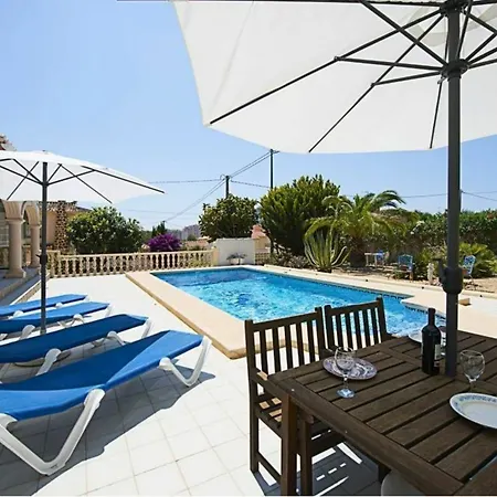 In Calpe, Alicante 103831 By Mo *